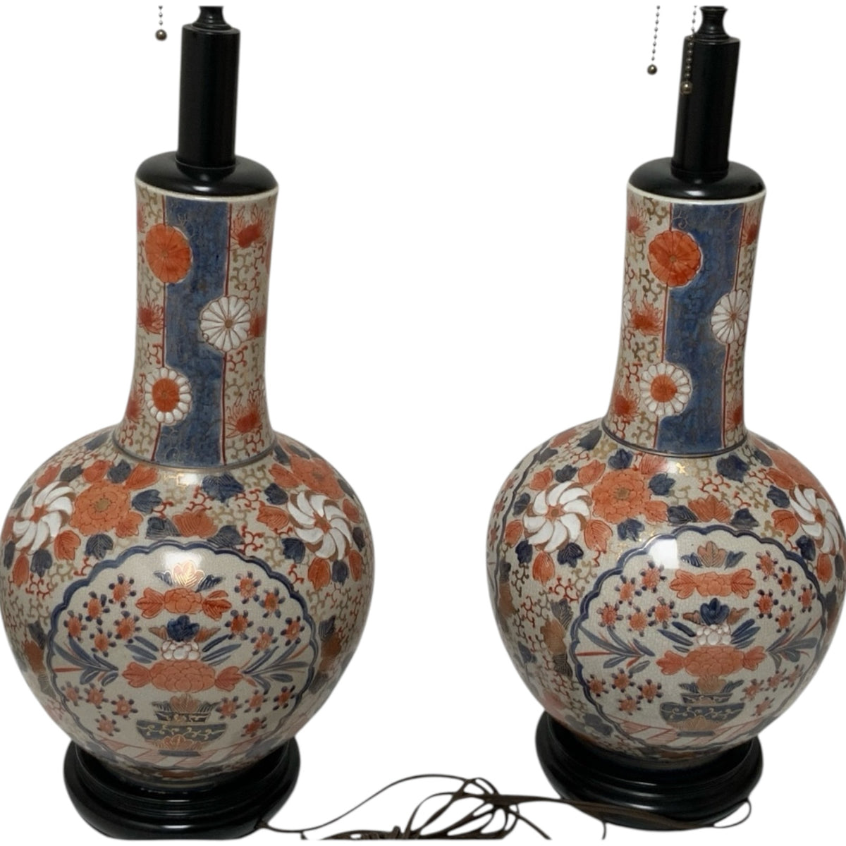 Fine Pair of Antique Japanese Imari Porcelain Baluster Vase Table Lamps Late Meiji Taisho Period, c. 1900–1920s