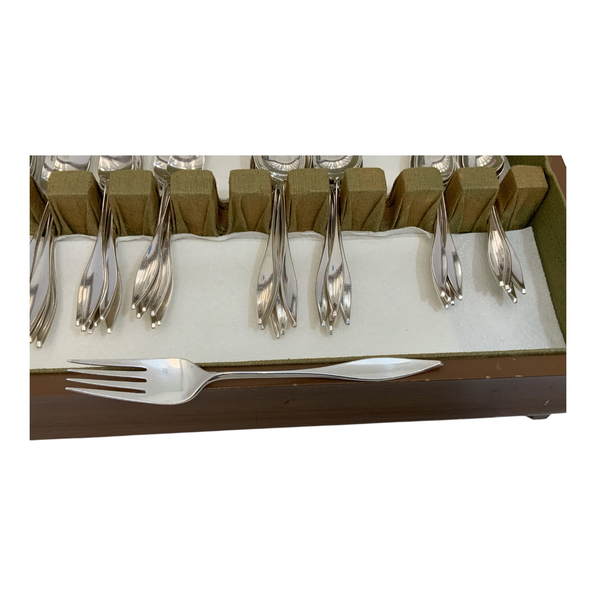 Reed & Barton Lark Sterling Silver Flatware 54-Piece Service by John Prip w/Chest America c. 1960s