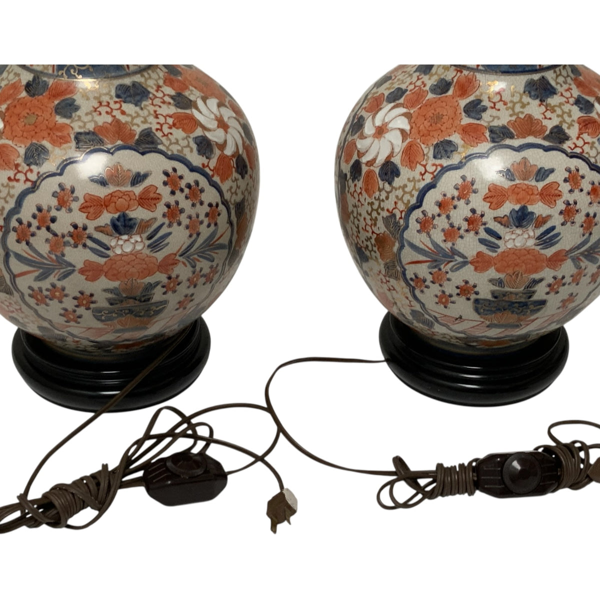 Fine Pair of Antique Japanese Imari Porcelain Baluster Vase Table Lamps Late Meiji Taisho Period, c. 1900–1920s