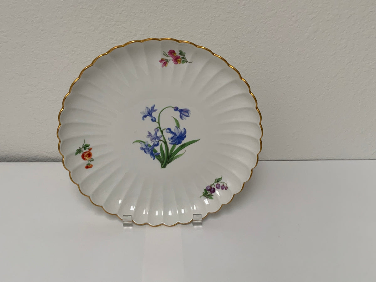 Vintage Rare Meissen Pfeiffer Period 25-Piece Multi-Floral Botanical Coffee & Dessert Service First Quality c1924-1934