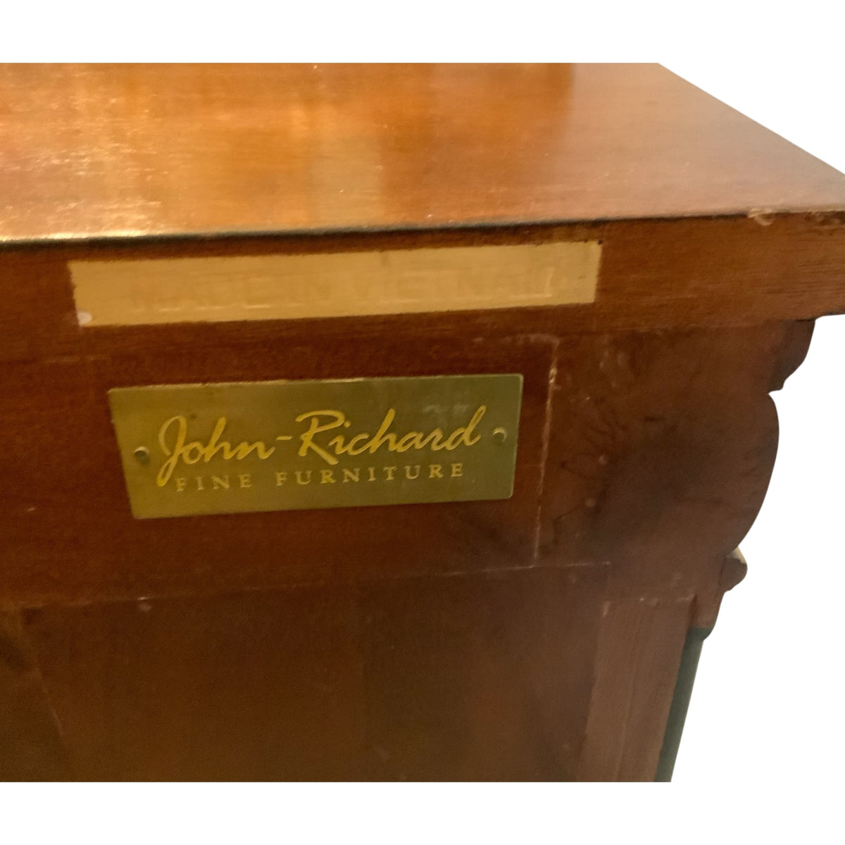 Vintage John-Richard Regency Chinese Chippendale Mahogany Open Bookcase with Fretwork & Gilt Accents USA 1990s-2000s