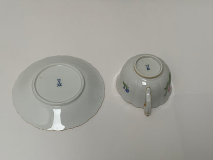 Vintage Rare Meissen Pfeiffer Period 25-Piece Multi-Floral Botanical Coffee & Dessert Service First Quality c1924-1934