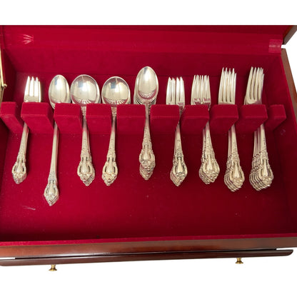 Lunt Eloquence Sterling Silver 62-Piece Estate Flatware Service with Fitted Chest USA 1950s-2012