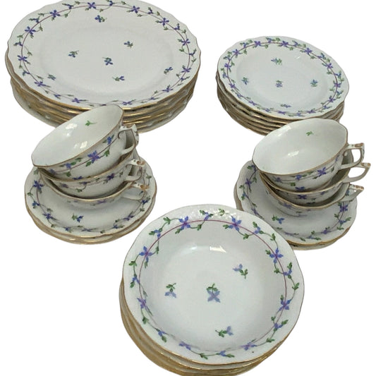 Herend Blue Garland (PBG) 30-Piece Porcelain Dinnerware Set Complete Service for 6 Hungary c. 1980s