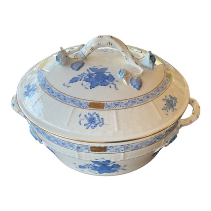 Herend Blue Garden WB-3 157-Piece Hand-Painted Porcelain Estate Dinner Service for 20 Hungary 1980s