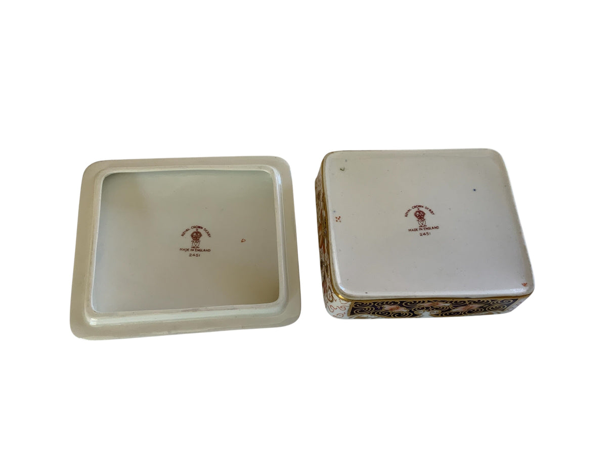 Royal Crown Derby Traditional Imari Pattern 2451 Square Covered Trinket Box England Circa 1920s–1930s