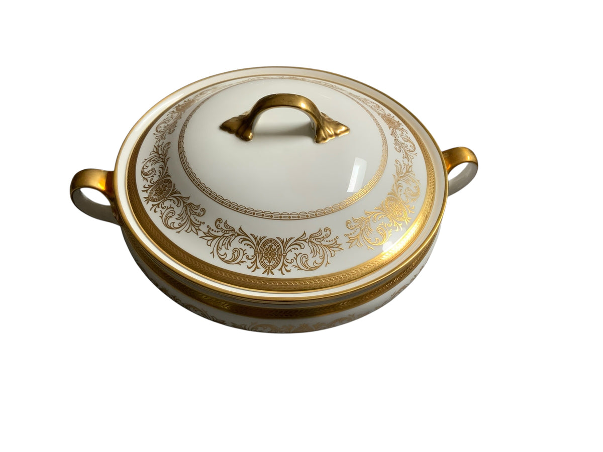 Aynsley Imperial Gold Fine Bone China Estate Collection 130 pc for 12 Teapot Coffee Pot Platters Staffordshire, England 1970s-1980s